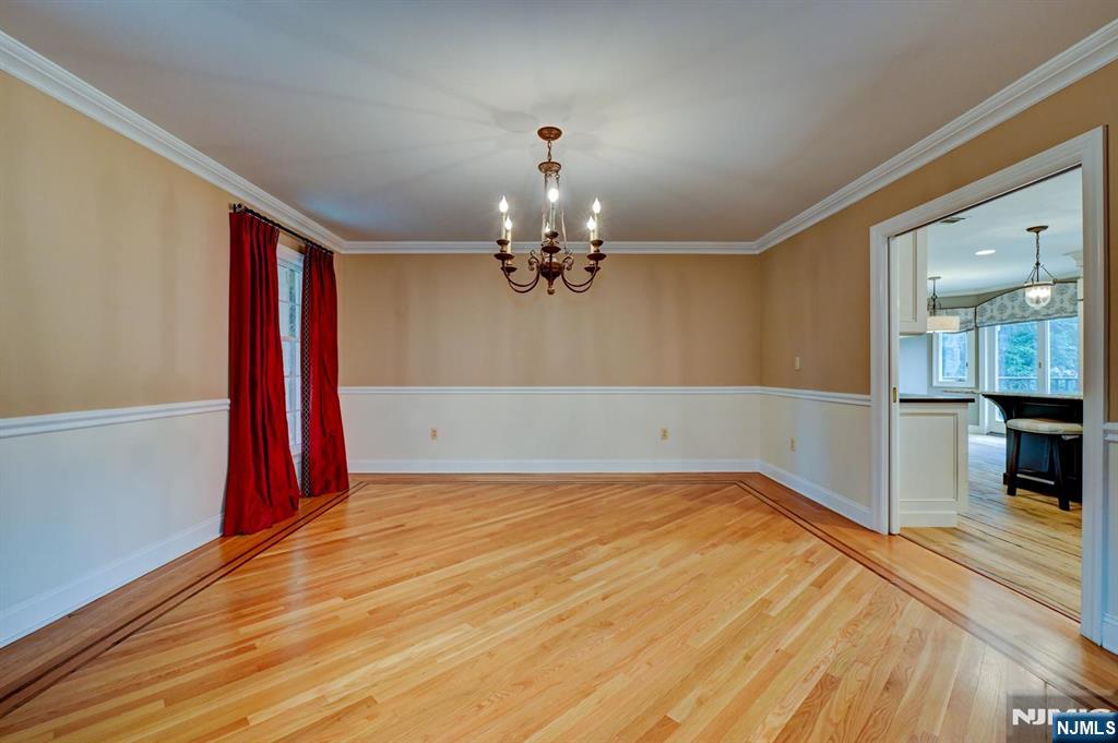 416 Hidden Valley Court