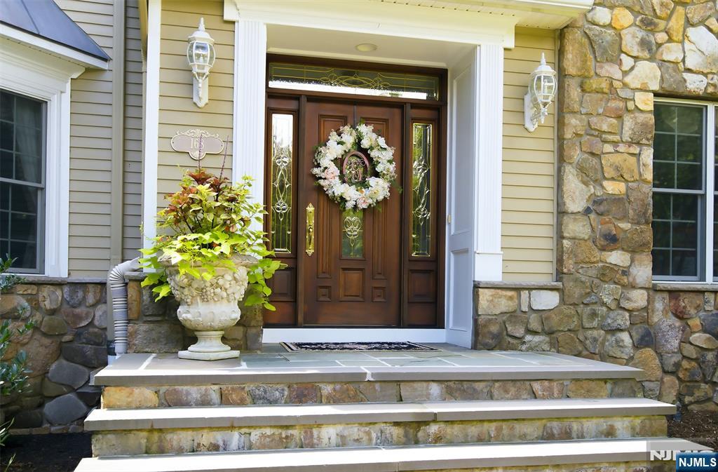 168 Birch Rd, Franklin Lakes, NJ 07417