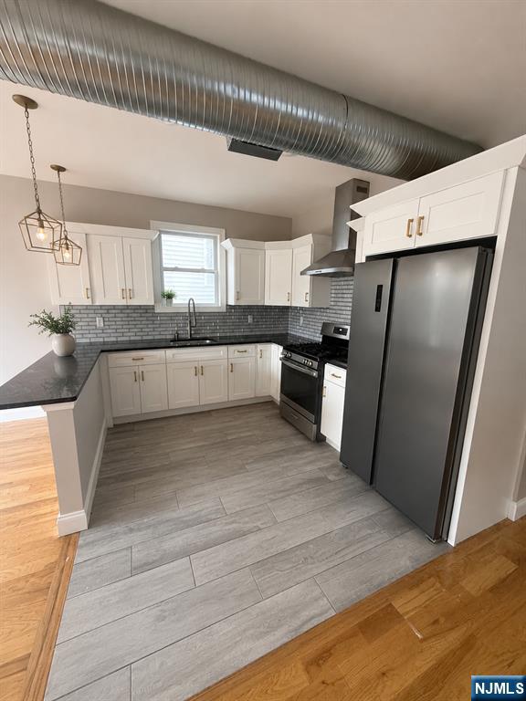 372 E 27th Street 201 - Photo 1