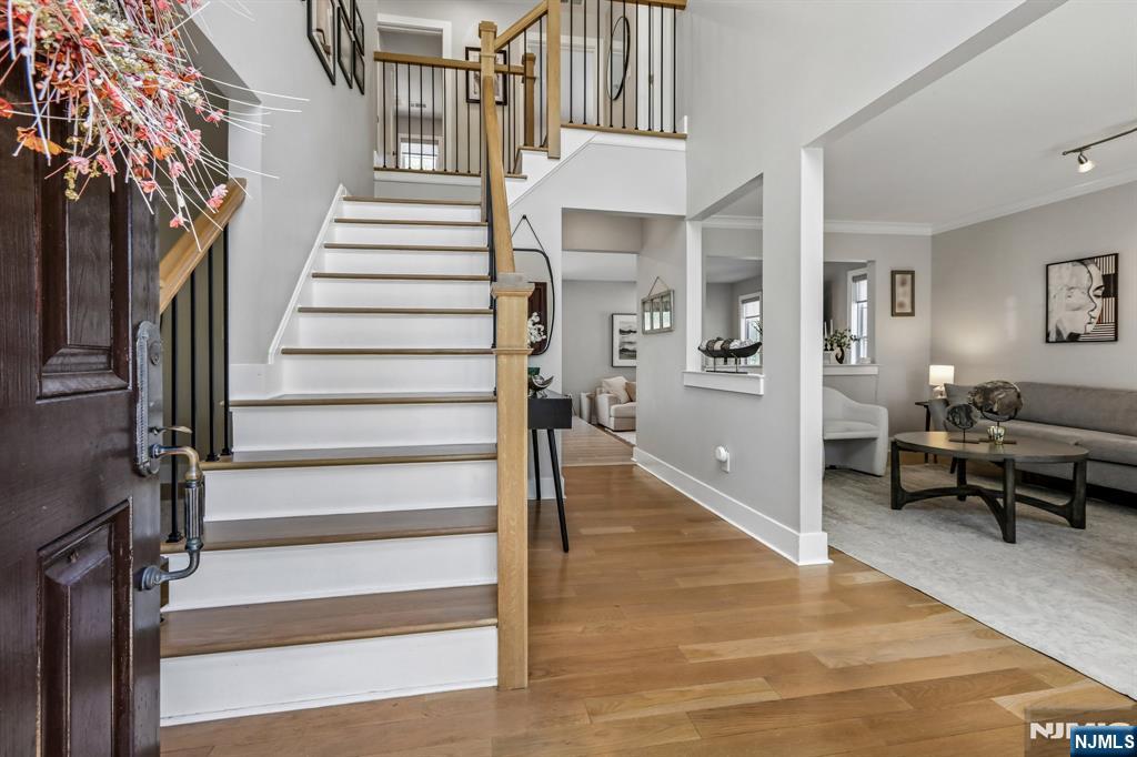 745 Gettysburg Pl, Paramus, NJ 07652