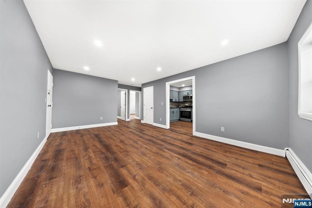 298-300 Belmont Avenue 5 - Photo 2