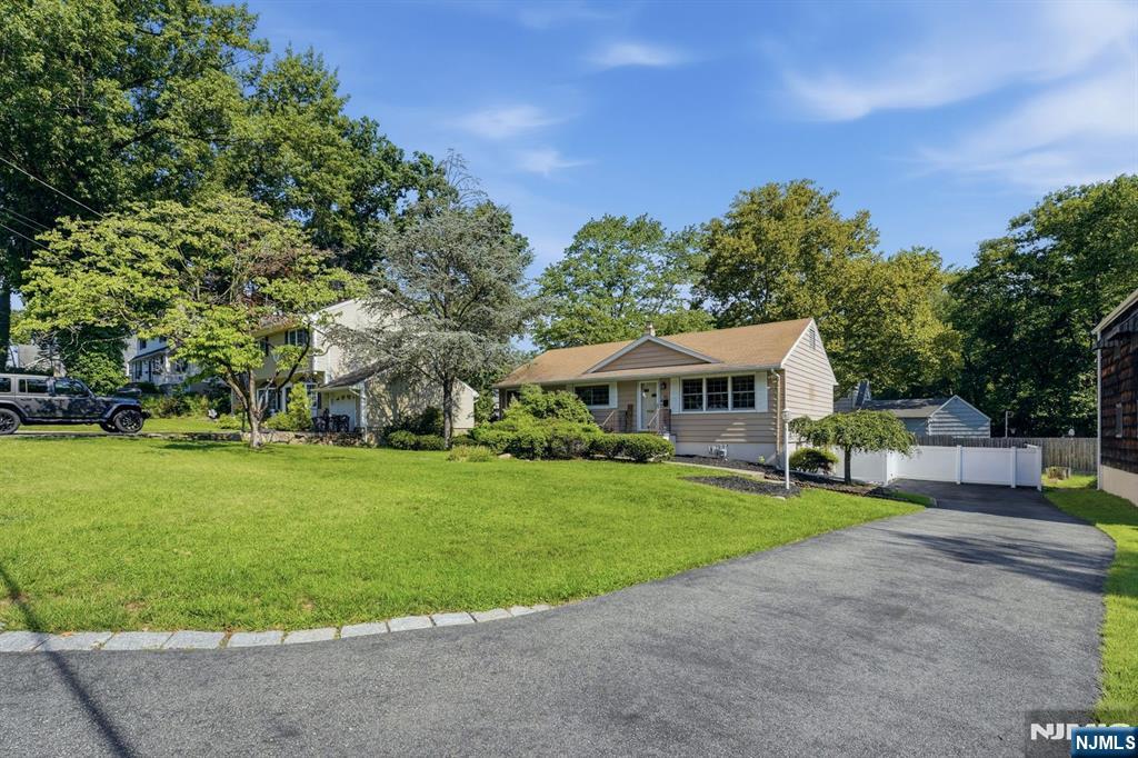 10 Euclid Avenue - Photo 3