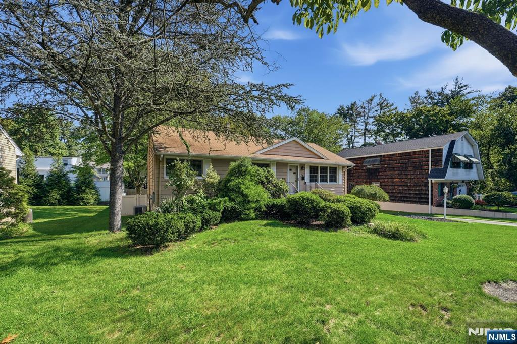 10 Euclid Avenue - Photo 5