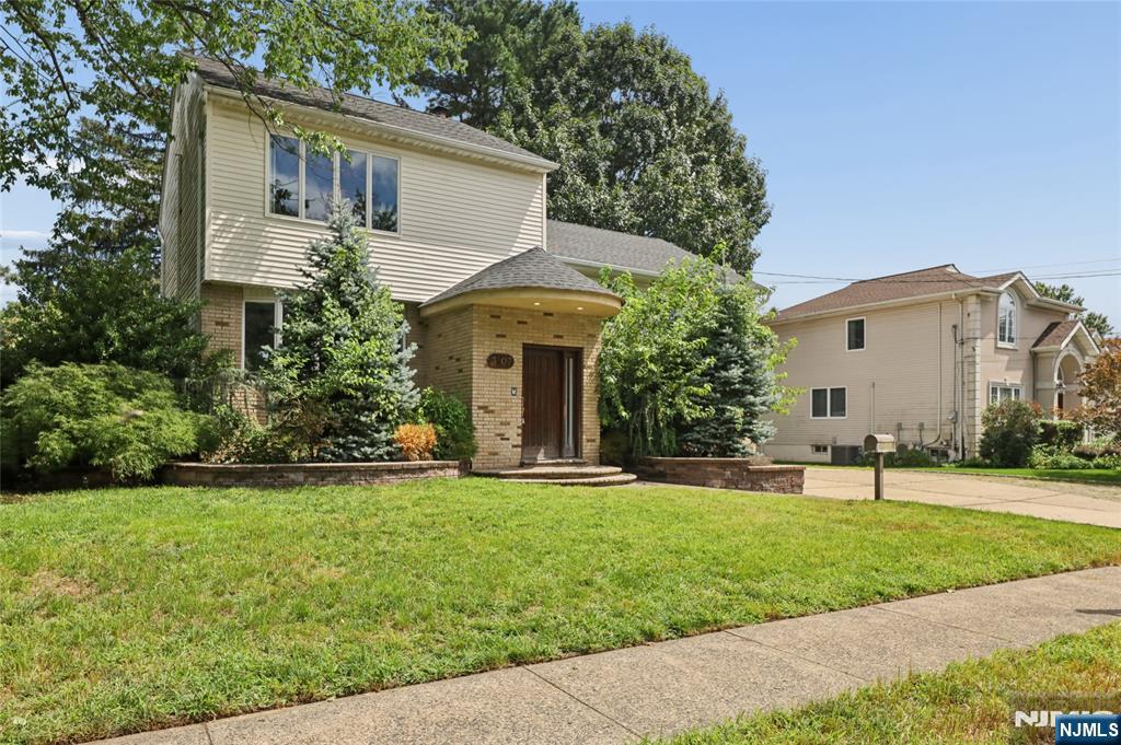 FAIR LAWN Properties