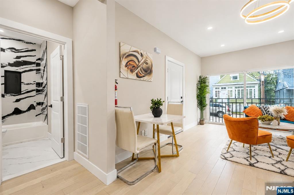 28 Grove Terrace - Photo 5