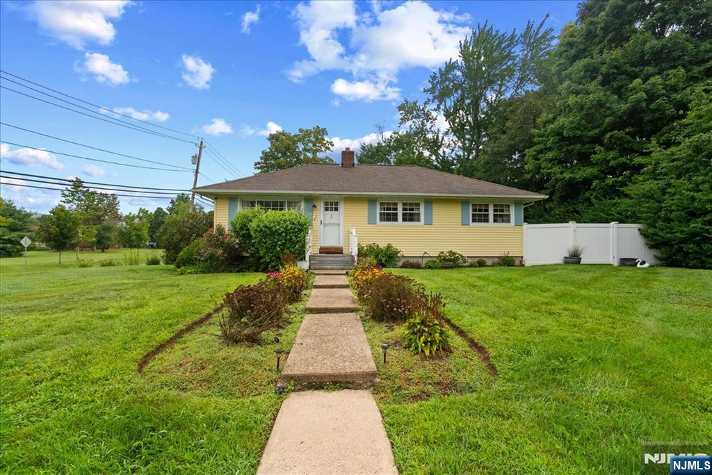 1 Eisenhower Drive - Photo 2