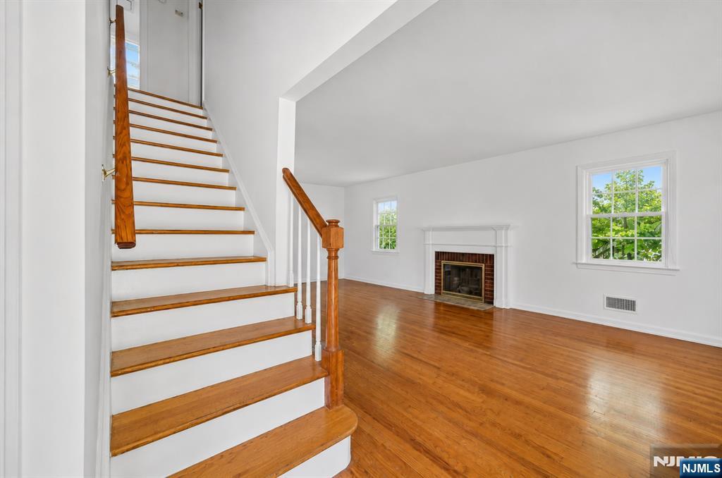 18 Mountainside Drive - Photo 2