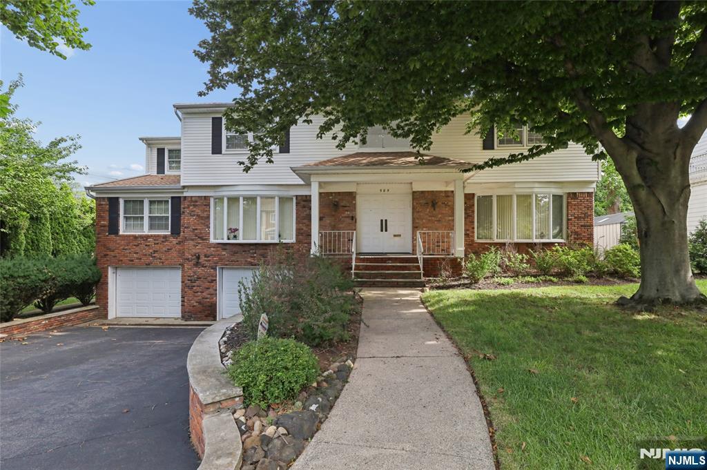 585 Churchill Road - Photo 1