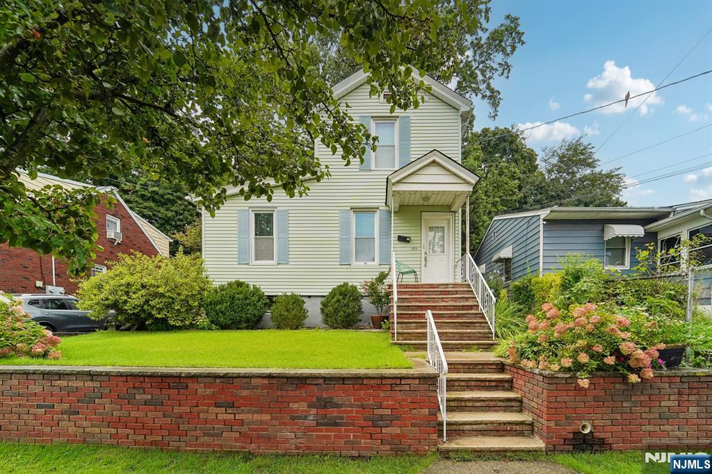 171 Van Winkle Street - Photo 1