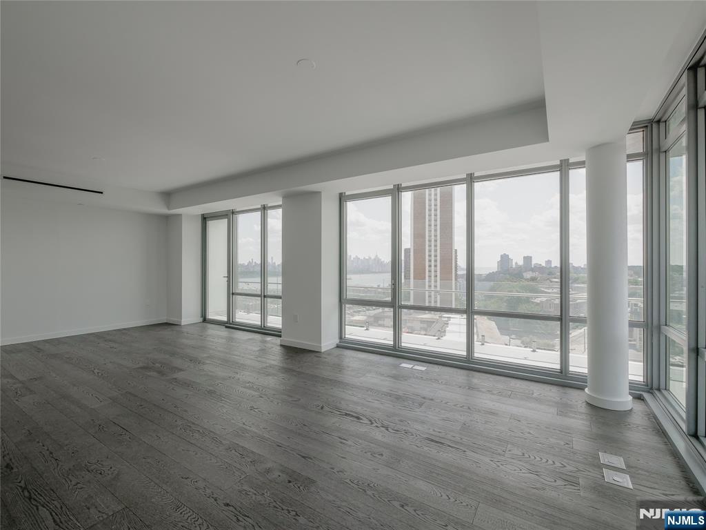 320 Adolphus Avenue 401 - Photo 4