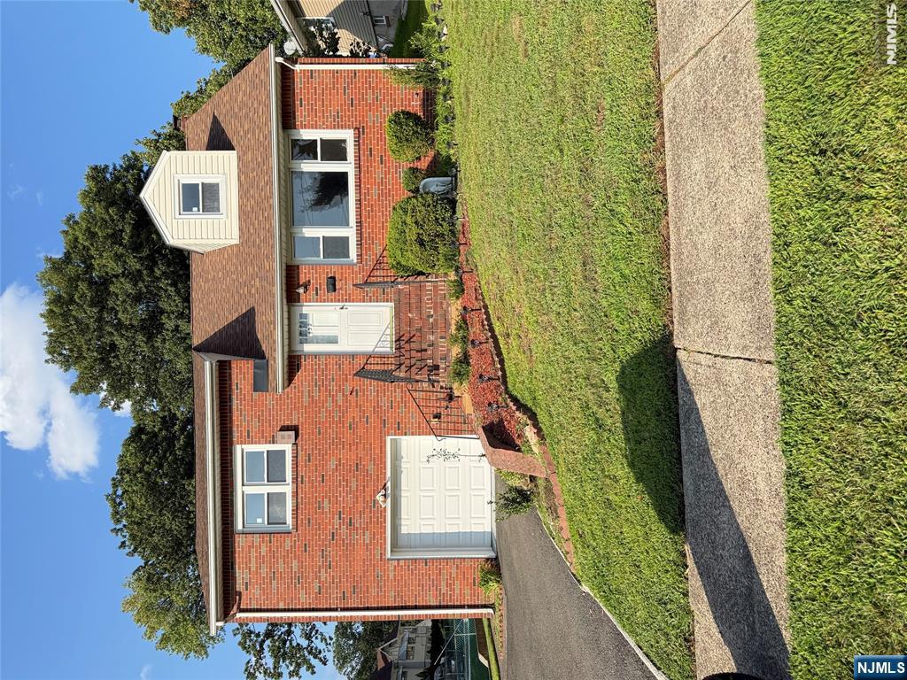 432 Hamilton Place - Photo 1