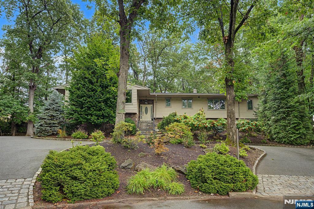 45 Oxford Drive - Photo 1