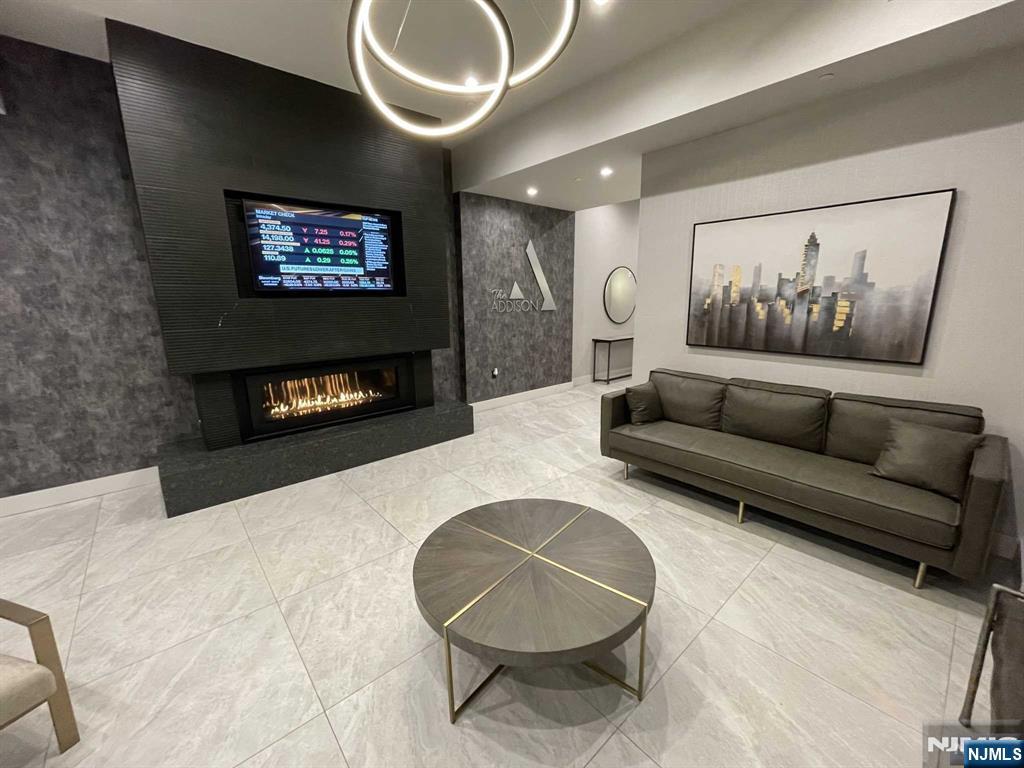 1685 Bergen Boulevard 708 - Photo 2