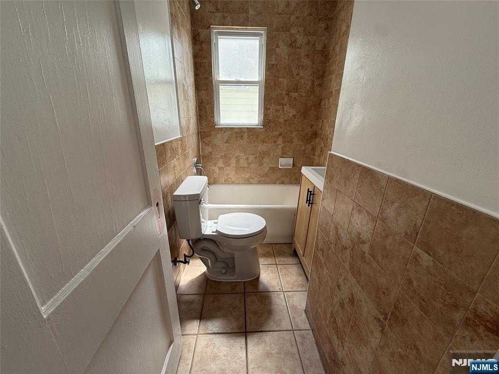 200 Seeley Avenue 1 - Photo 5
