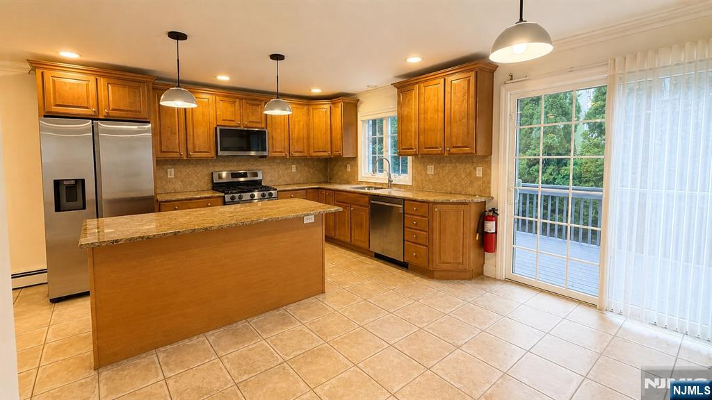 530 Hillside Avenue 1 - Photo 5