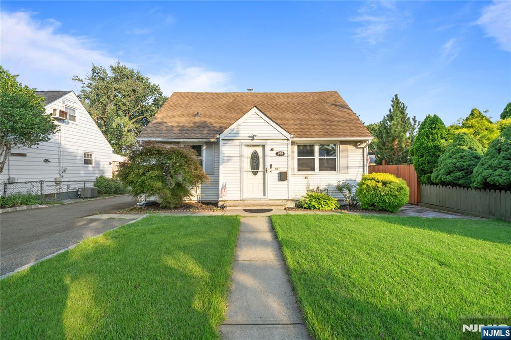 109 Maple Hill Road - Photo 1