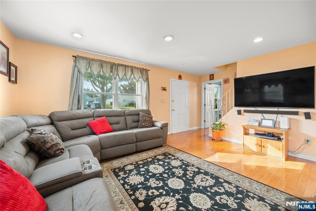 109 Maple Hill Road - Photo 3