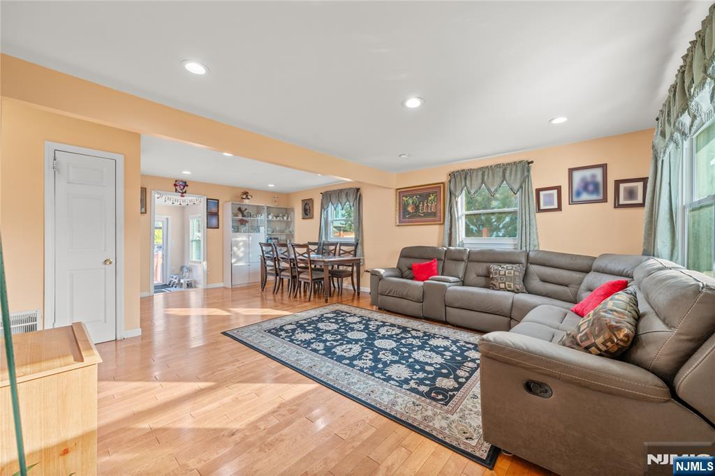 109 Maple Hill Road - Photo 5