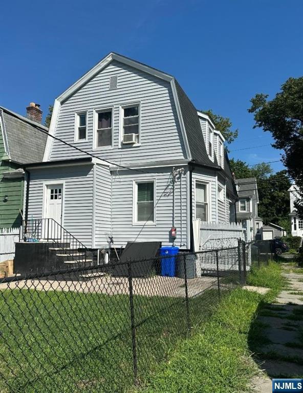 117 Linden Avenue - Photo 2