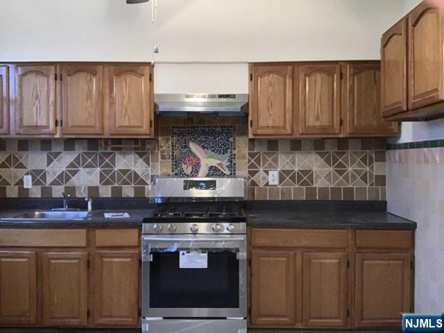 746 Kingsland 2nd fl - Photo 3