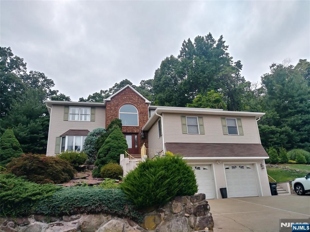 88 Mazur Place - Photo 1