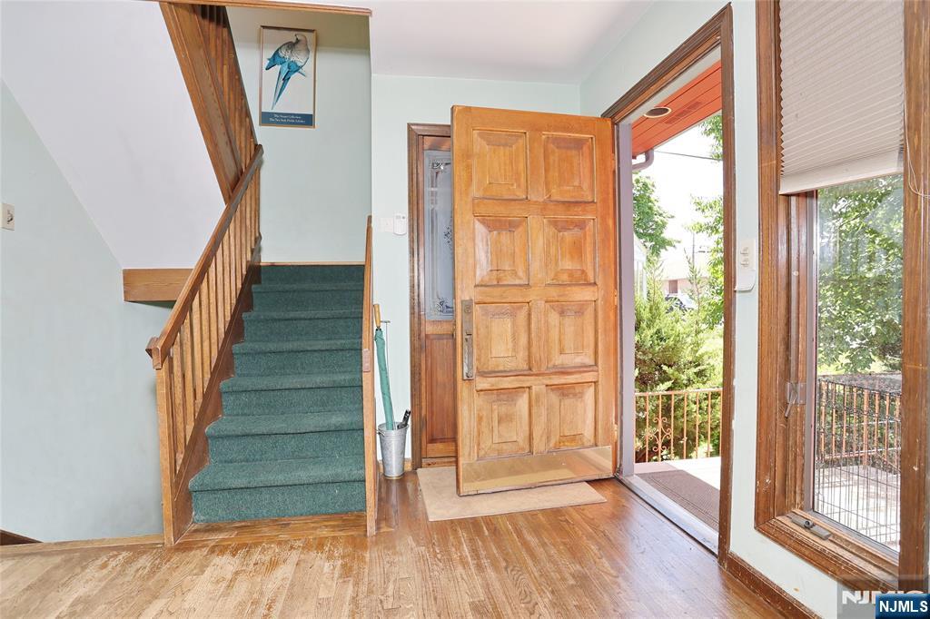 245 Highland Avenue - Photo 3
