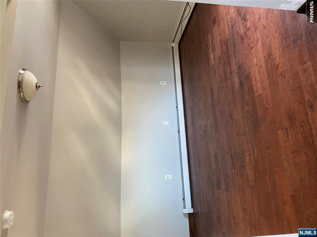 365 Devon Street 3 - Photo 2