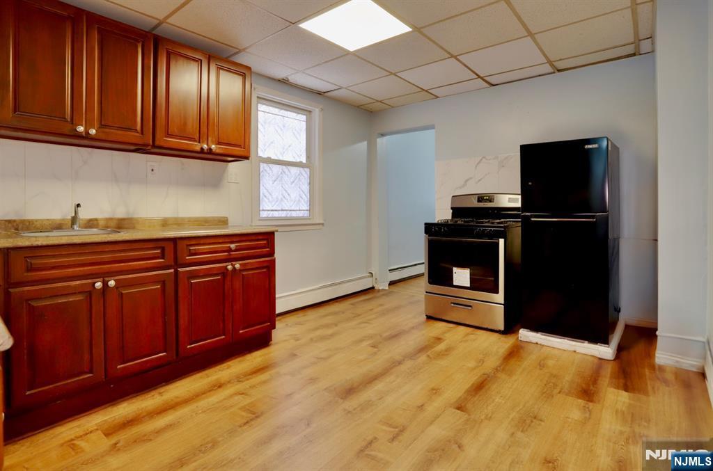 5 Salter Place - Photo 1