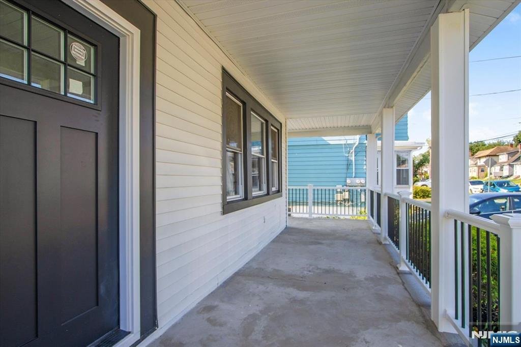 108 Hillside Terrace - Photo 4