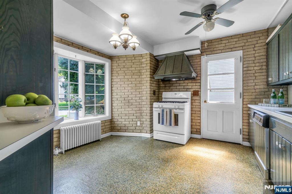 460 Northern Parkway - Photo 4