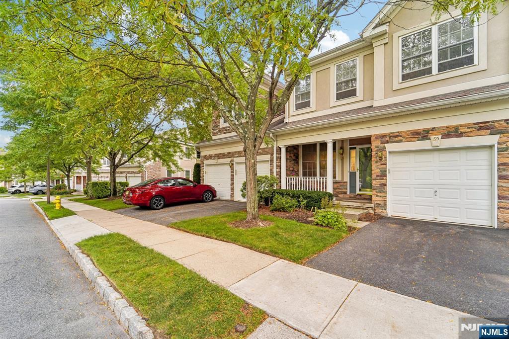 195 Levinberg Lane - Photo 1