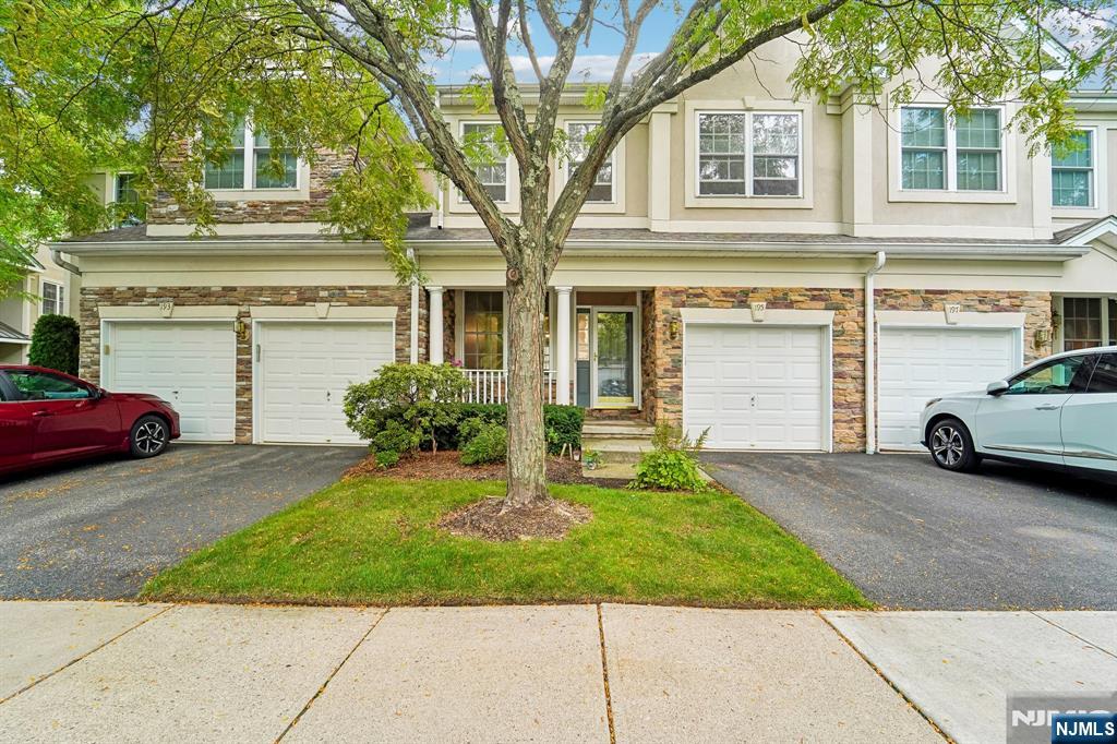 195 Levinberg Lane - Photo 2