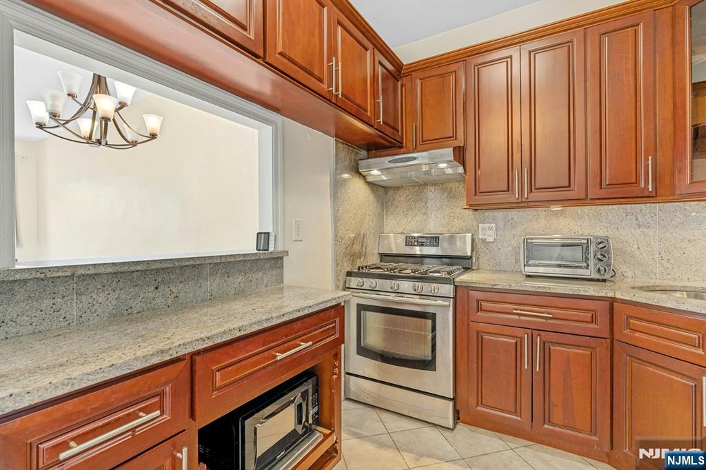 2000 Linwood Ave #23N, Fort Lee, NJ 07024