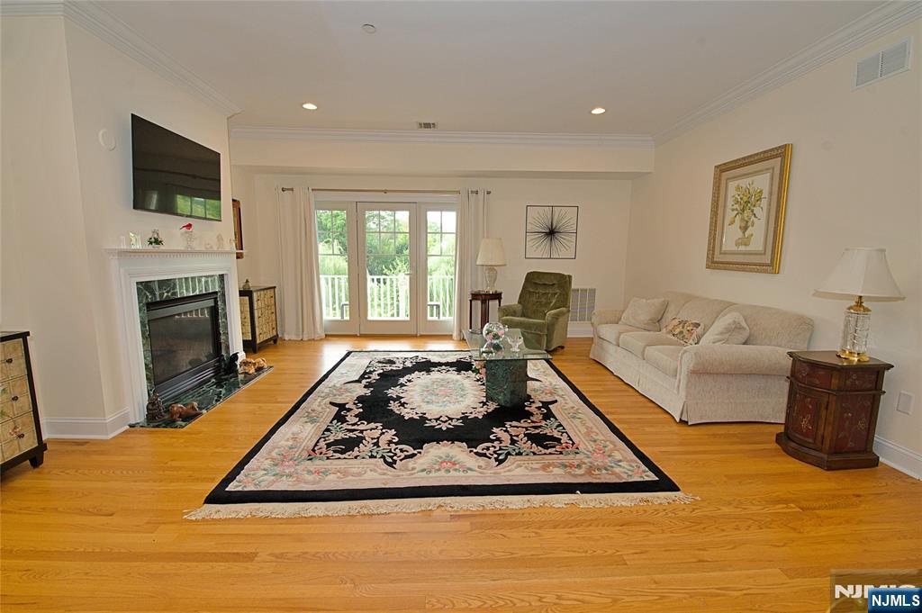 Photo 2 of Condo for sale at 5 Tenakill Park E #317, Cresskill, NJ 07626 | MLS# 26031981 | Listing updated on 2026-09-17