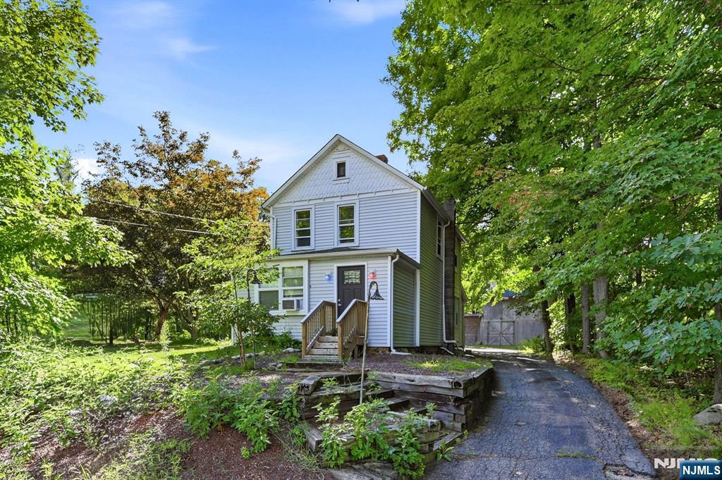 655 Macopin Road - Photo 1