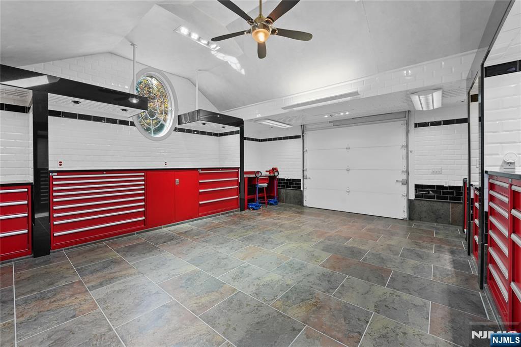 235 Kinderkamack Road — photo 13