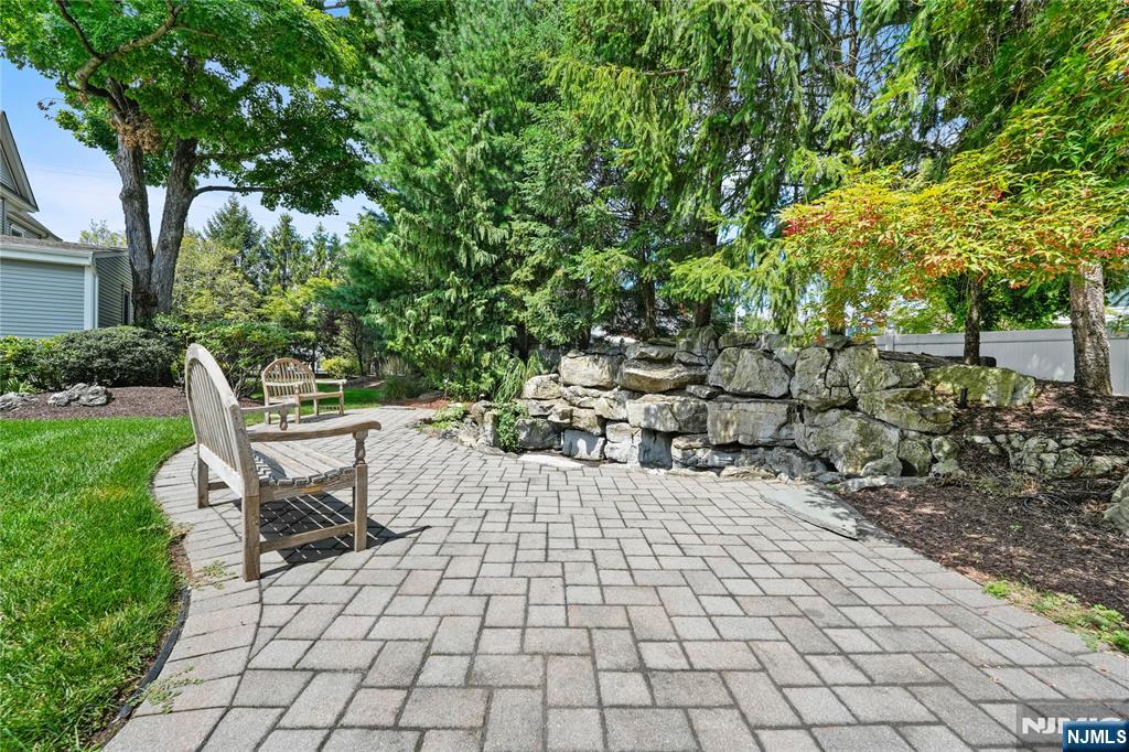 235 Kinderkamack Road — photo 23