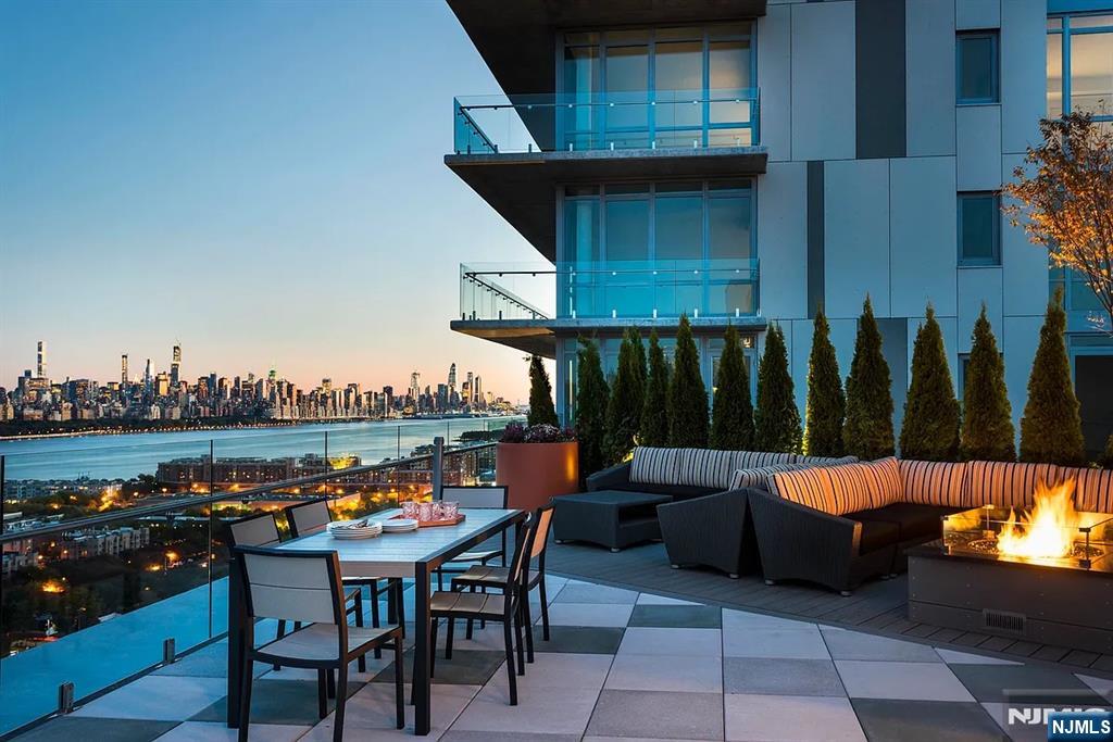 320 Adolphus Ave #1415, Cliffside Park, NJ 07010