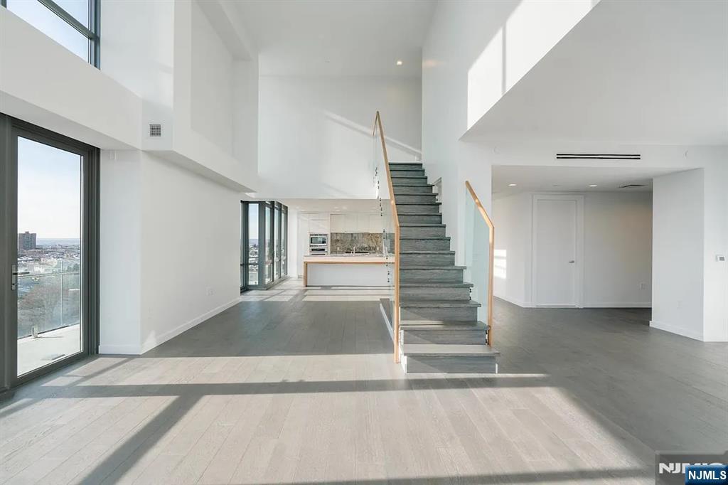 320 Adolphus Avenue #1415 — photo 8