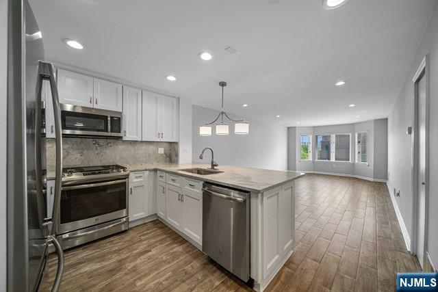 504 Ellery Court - Photo 1