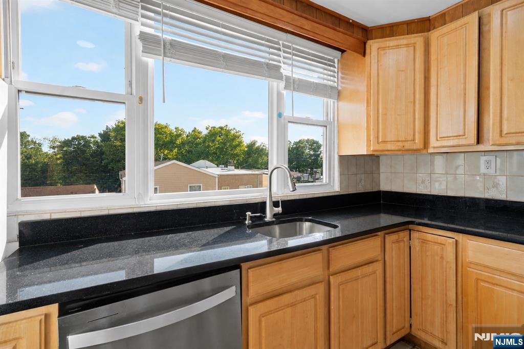 1219 51st Street - Photo 3