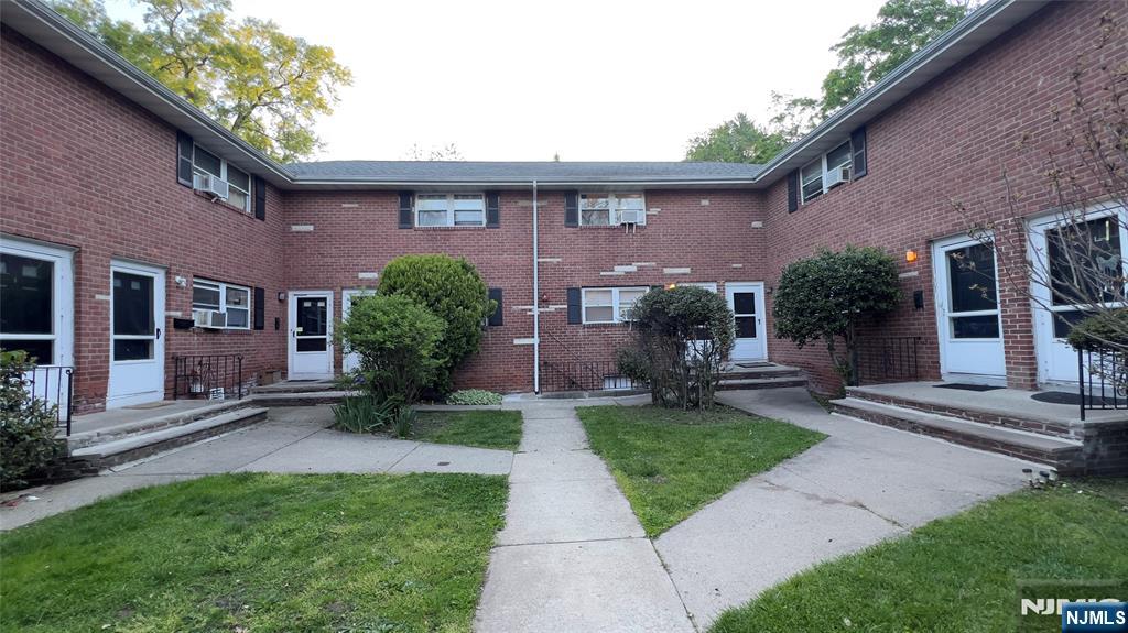 295 Tenafly I - Photo 1