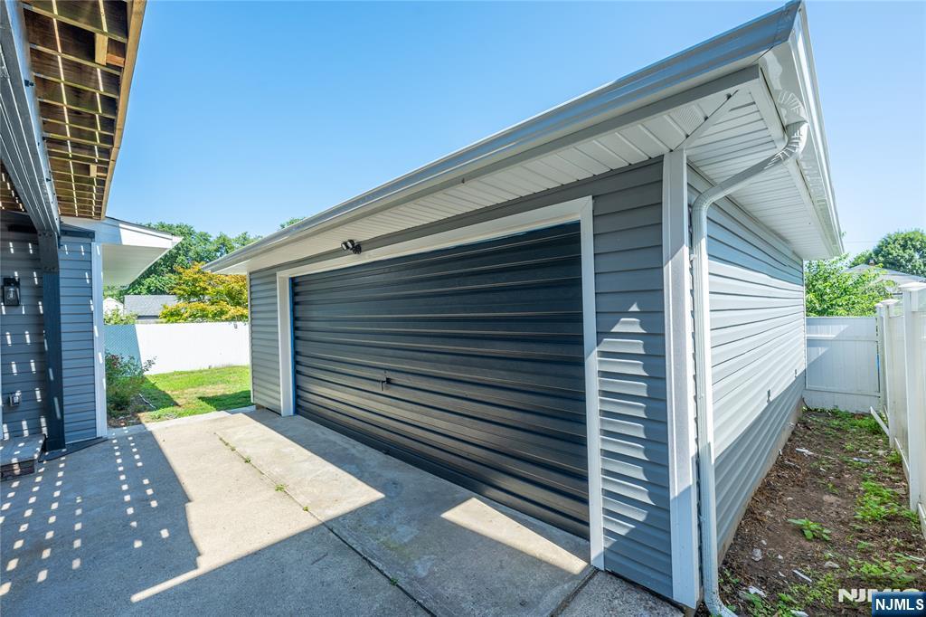 214 Alberta Dr, Saddle Brook, NJ 07663