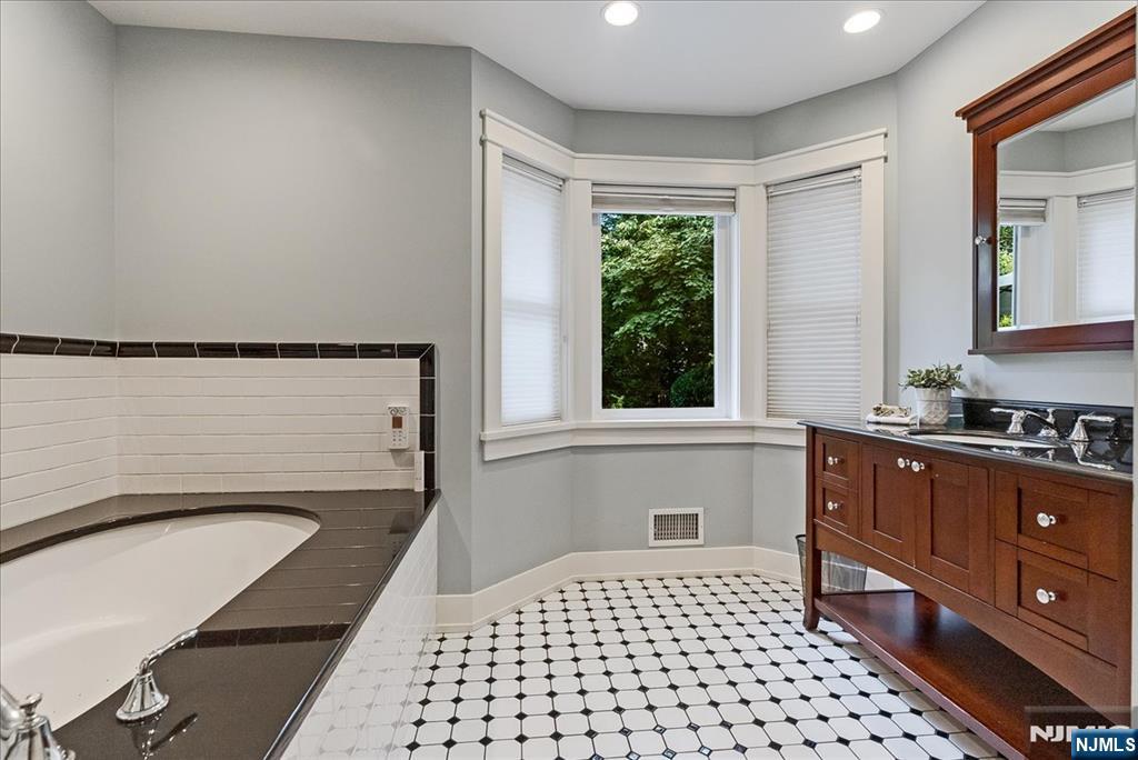 421 Ridgewood Avenue — photo 19