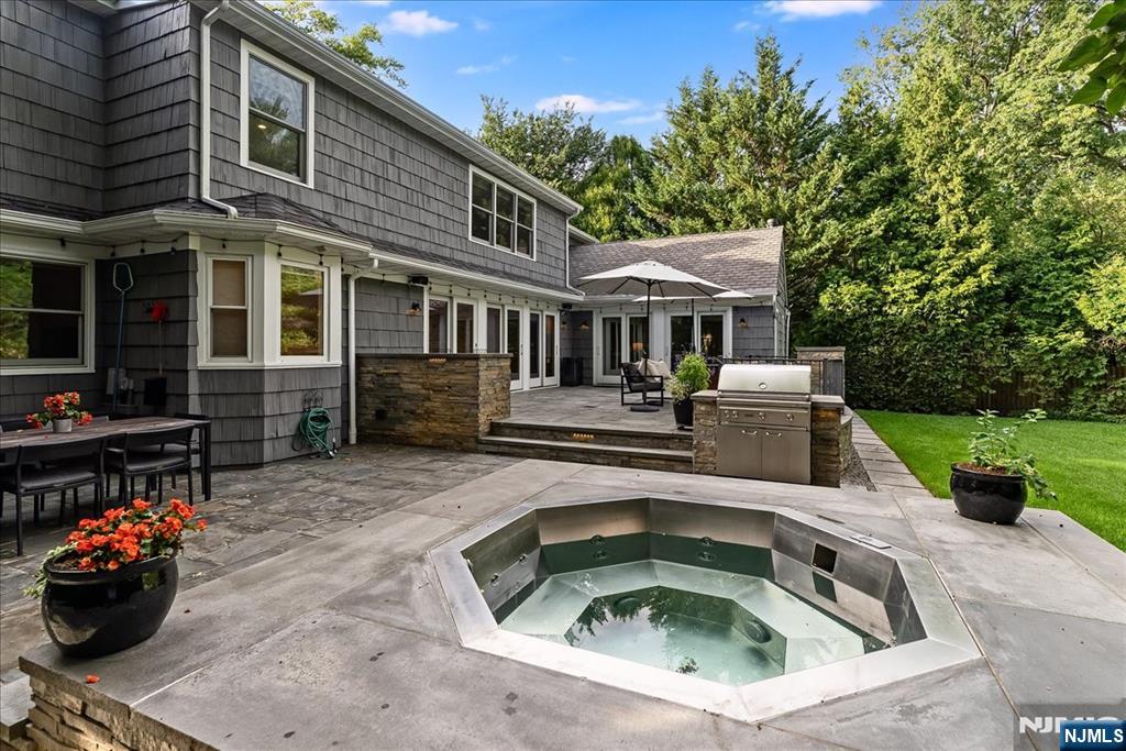 421 Ridgewood Avenue — photo 40