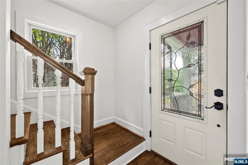54 Chestnut Ave, Park Ridge, NJ 07656