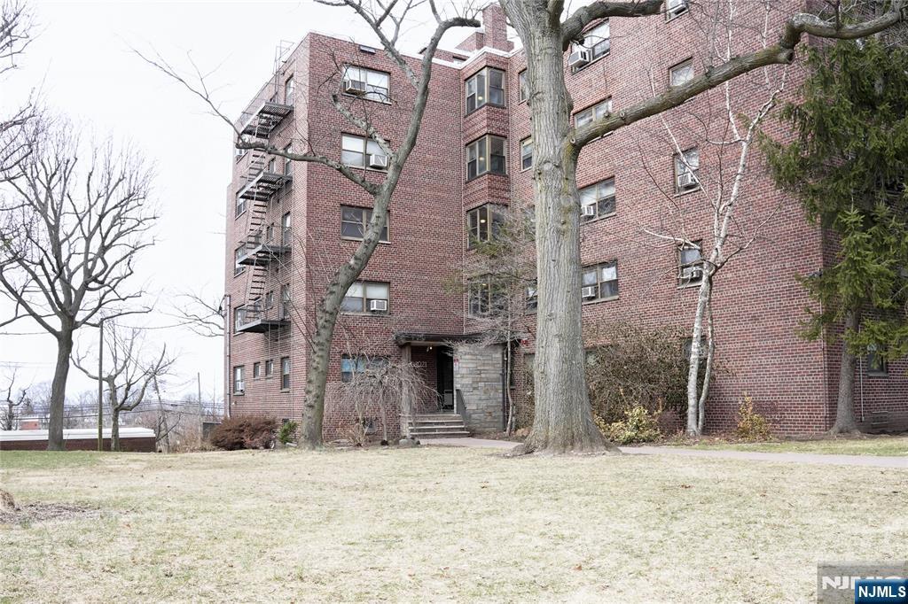 3021 Edwin Avenue 1J - Photo 1
