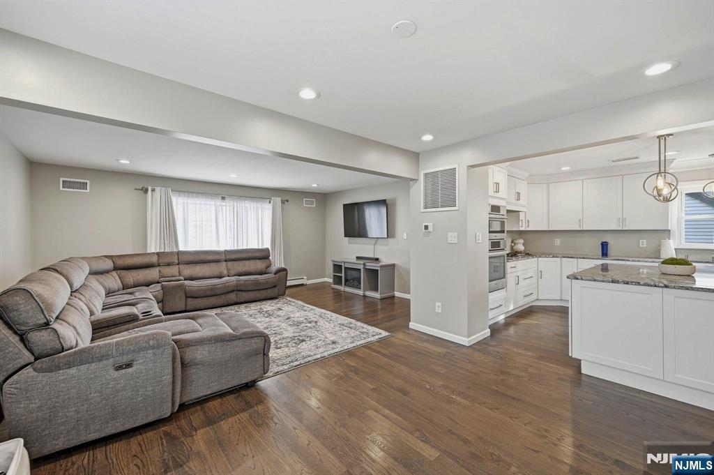 1135 Stonewall Lane - Photo 5