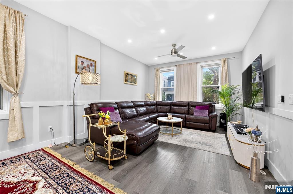 128 Sherman Place - Photo 4