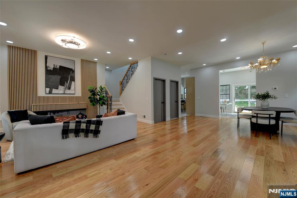49 Longview Avenue - Photo 3